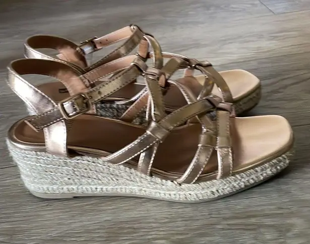 White Mountain Gold espadrille