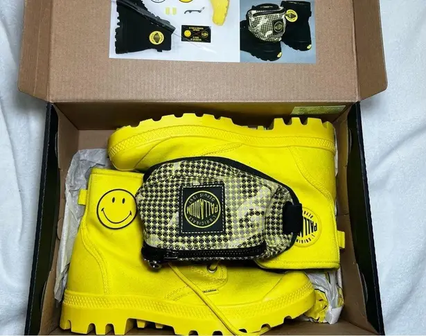 Palladium PAMPA SMILEY FEST BAG BLAZING YELLOW - 5.5