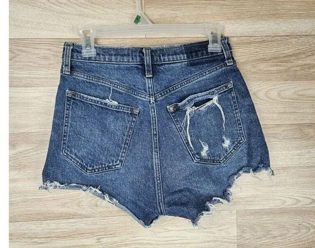 Abercrombie & Fitch Curve Love High Rise Mom Short Distressed Womens Size 27/4