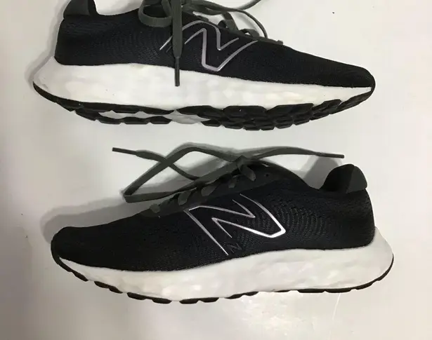 New Balance  520 Women’s Athletic Running Shoes Sneakers Size 7 Black/Purple