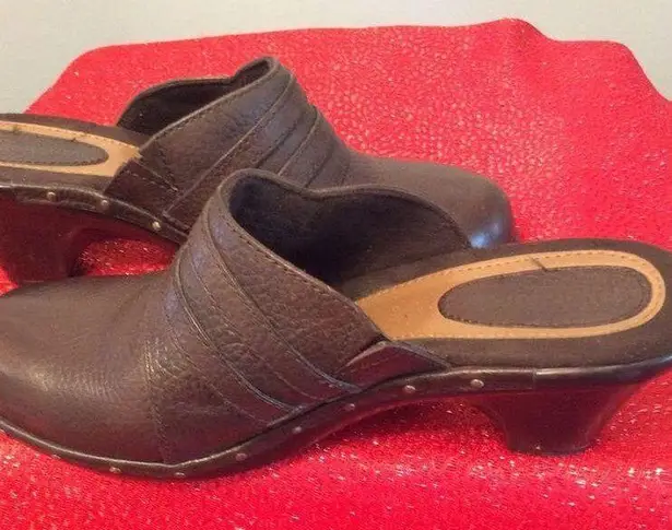 Naturalizer Size 8 Jordan Mules Clogs Leather Womens Shoe Slip On Studded