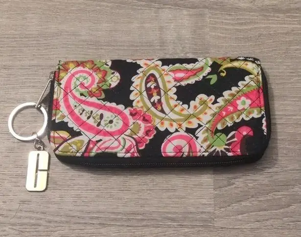 Paisley wallet with clinique keychain letter C Red