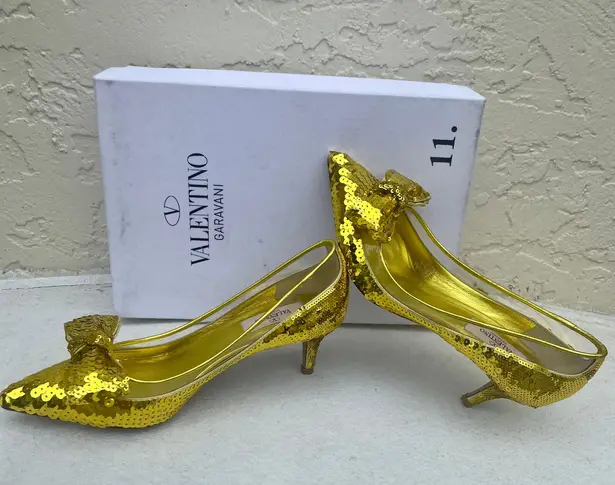 Valentino Garavani Runway Sequin Dollybow Pump, Gold, EUR 37 US 7 Brand New