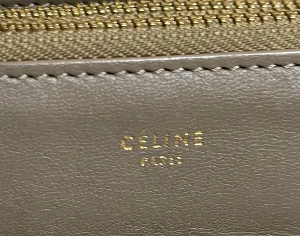 CELINE 💯Authentic  Leather Crossbody Bag🍀