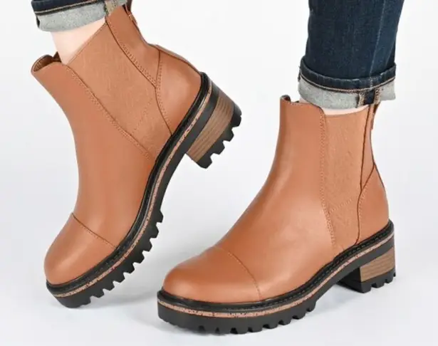 Journee Collection Journee Collection Chelsea Boots Size 12 Brown Block Heel Pull On Style