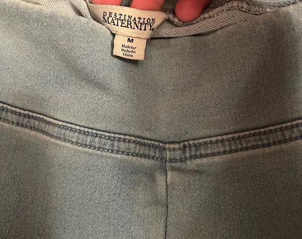 Destination Maternity Under The Belly Jeans Light Wash Jeggings Size Medium 8/10 Blue