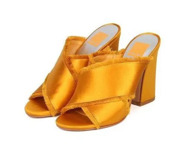 Dolce Vita Block Heel Sandals 9.5 Henry Raw Fringe Saffron Satin Mules Gold