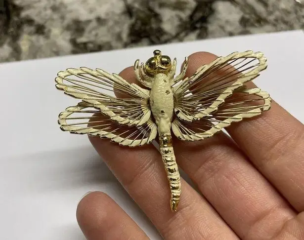 Monet Vintage Dragonfly Insect Brooch Pin Gold Tone / Off White Paint Signed