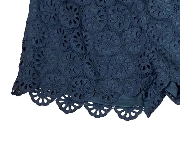 THML Crochet Lace Floral Shorts Pull On Navy Blue 100% Cotton Women Size Medium