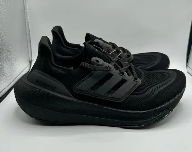 Adidas  UltraBoost Light Wmns “Triple Black” size 8w