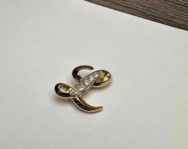 Rhinestone Letter / Initial L Signed Avon Gold Tone Brooch Pin