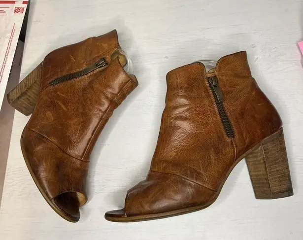Paul Green Soft Leather Peep Toe Heeled Booties