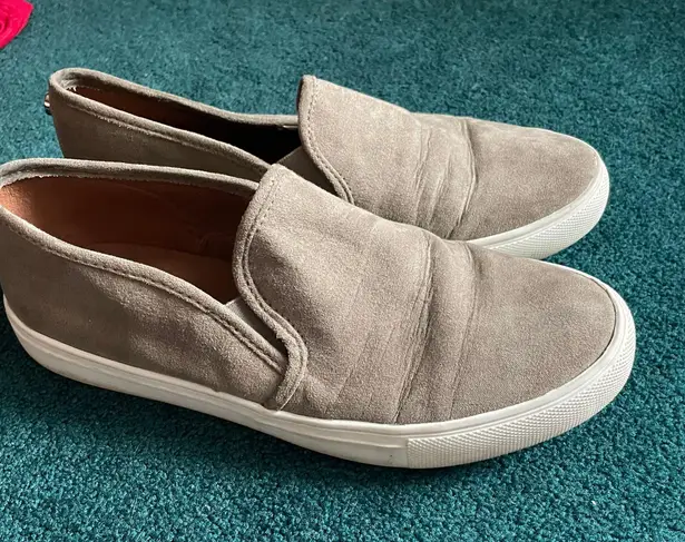 Steve Madden Slip-Ons