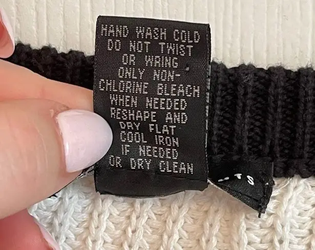 Grace Elements Black and White Lace Up Stitch Detail Sweater Size Medium