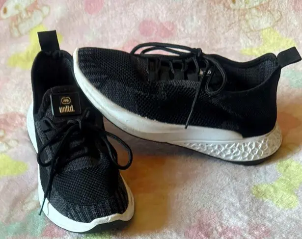 Ecko Unltd black boys size 5 (Big Kids) sneakers (new)