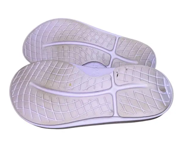 OOFOS women’s lavender OOriginal Thong Sandal Size EU 43 Purple