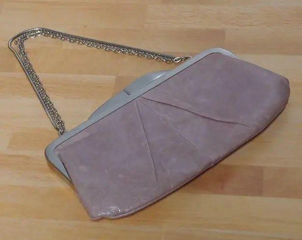 Hobo International Womens Hayley Clutch Wallet Handbag Pink (Cameo) Clasp Chain