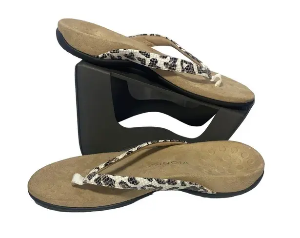 Vionic White Embossed Comfort Flip Flop Sandals women sz 11