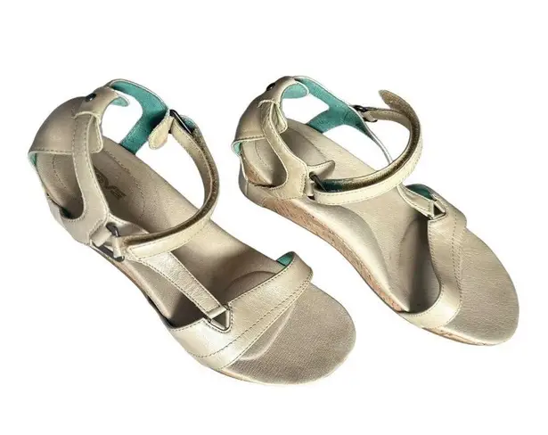 Teva  Womens 7.5 Capri Strap Wedges Light beige leather​