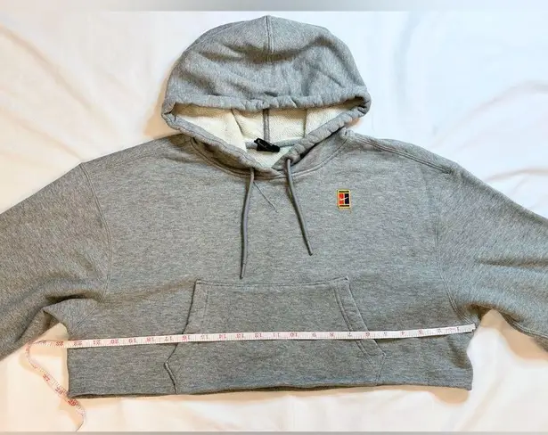 Nike Vintage Y2K  Court Heritage Custom Cropped Hoodie - Light Grey - M