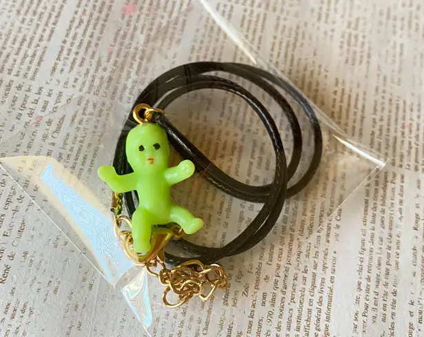 Handmade Kawaii y2k funny funky style neon green baby PU leather unisex necklace💚👶🦋🌀