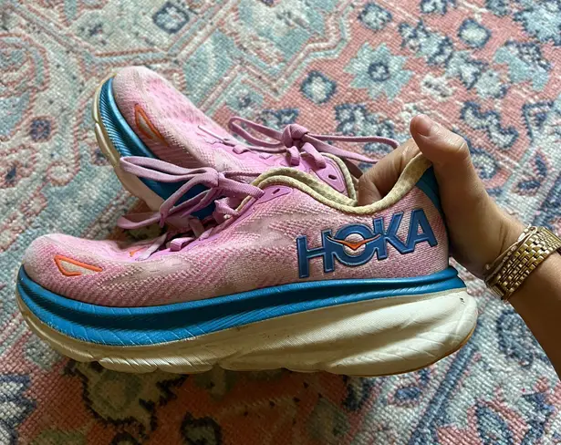 Hoka Clifton 9