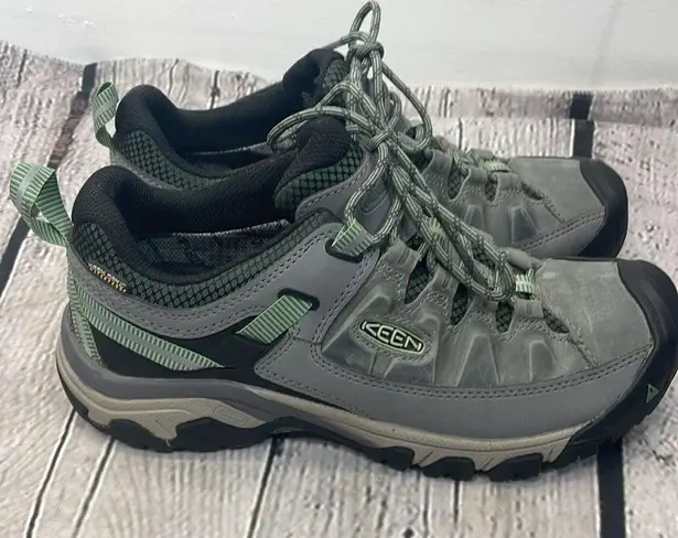 Keen  Women’s Targhee III Low Top Trail Hiking  Waterproof Shoes Size 9.5