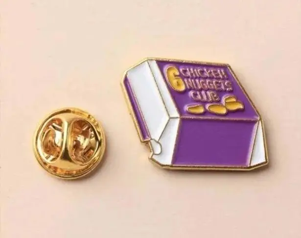 Chicken nugget box pin - Image 1