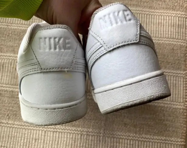 Nike Court Vision Low Classic Sneakers