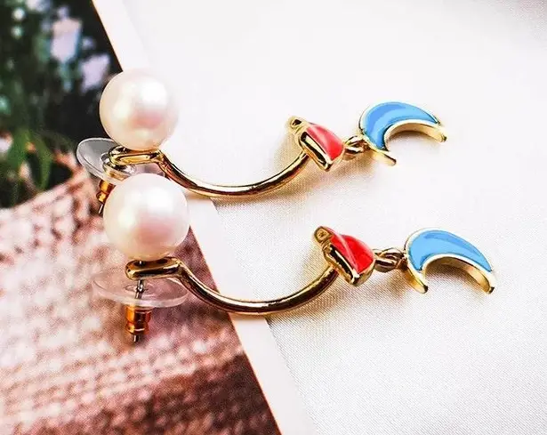 Red Lips Moon Pearl Stud Drop Earrings Gold