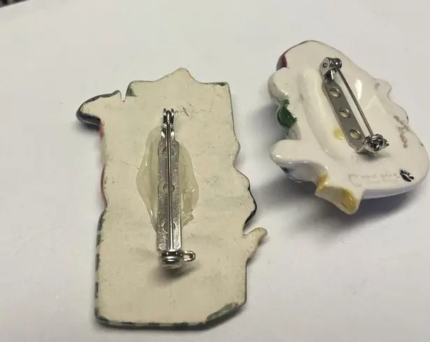Lot Of 2 Ceramic Brooch Pins 1 TSC 2002 Vintage