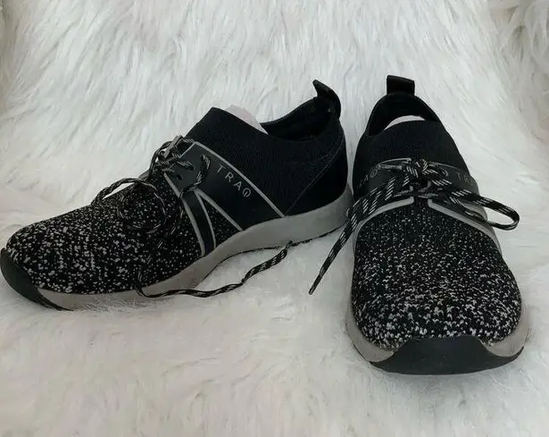 Alegria Traq by Qool Water Resistant Knit Black Sneaker Women Size 39 | 9