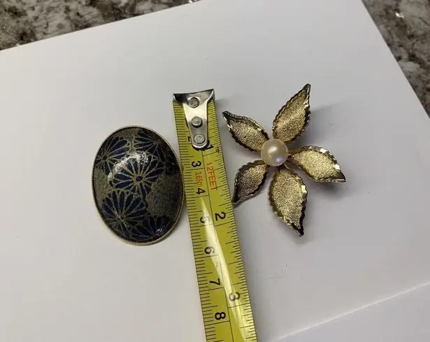 Lot Of 2 Gold Tone Vintage