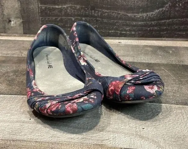 American Eagle  Women's Shoes Floral Flats Ladies Shoe Blue/Pink Size 8