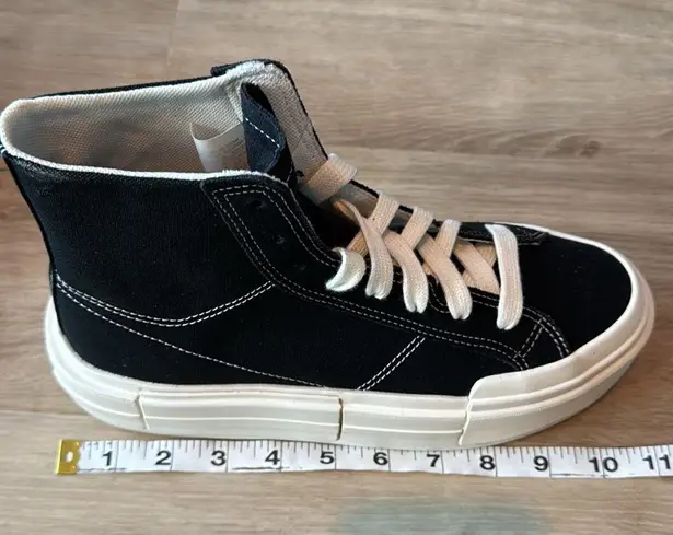 Converse  Black Chuck Taylor All Star Cruise Sneakers Tops sz W8.5 M7