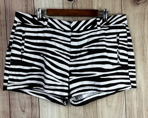 Chic Zebra Print JCP Women's Shorts White Size 16