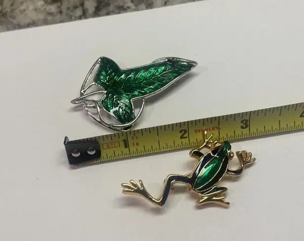 Lot Of 2 Metal / Enamel Brooch Pins