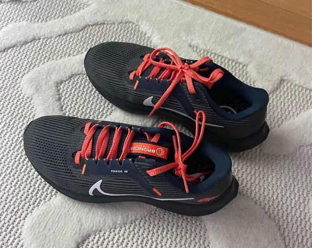 Nike Air Zoom Pegasus 40  Denver Broncos thumbnail 4