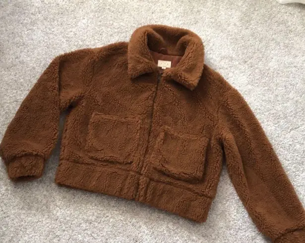 Francesca's Teddy bear fuzzy Sherpa jacket, size medium