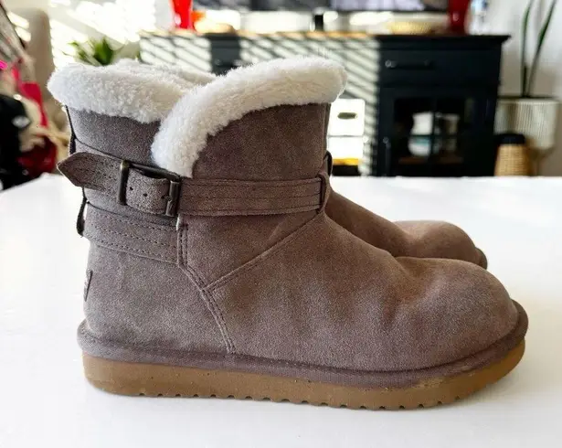 Koolaburra Delene Mini 1121503 Taupe Size 8 Women's Suede Shearling Boots Uggs Brown