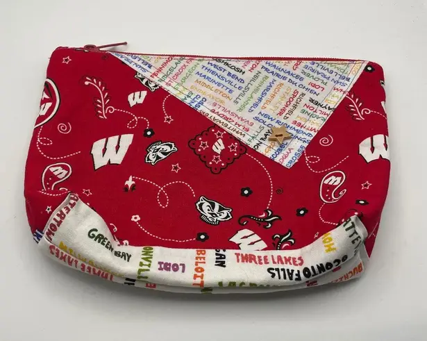 Wisconsin Badgers Red Bandana Print Zippered Pouch Cosmetic Bag Makeup Travel