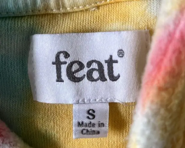 Feat Unisex Pastel Pebble BlanketBlend Hoodie size Small