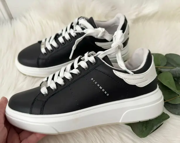 john richmond Women’s Collar Sneakers, Size 7