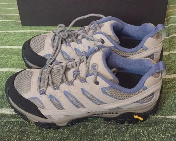 Merrell  Moab 2 vent trail hiking shoes size 9 - NWT