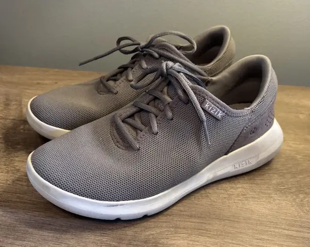 Kizik Madrid Eco Knit Men’s 6.5/Women’s 8 Wide Grey Lace Up Sneakers Shoes Gray