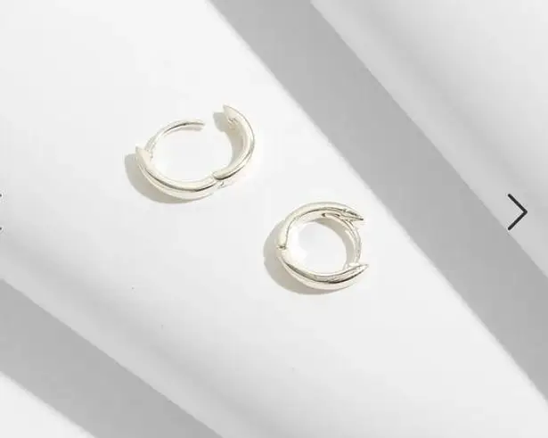 Madewell NWT  Sterling Silver Demi-Fine Huggie Mini Hoop Earrings AL389