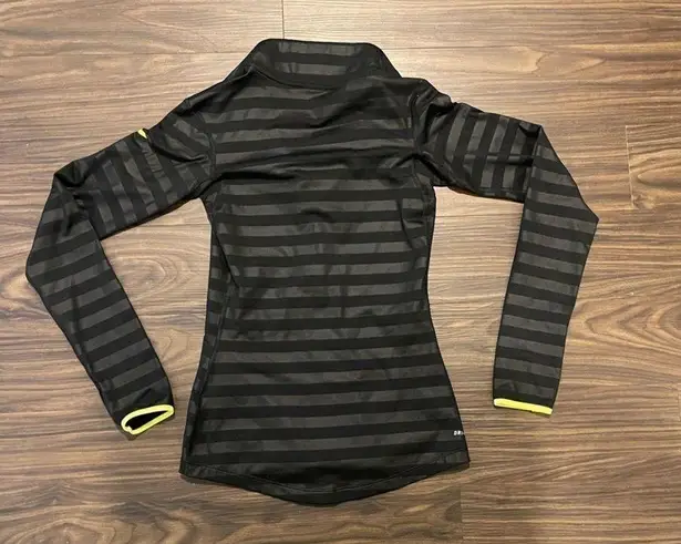 Nike  Black with yellow outlining XS quarter Zip Dry Fit Pullover!