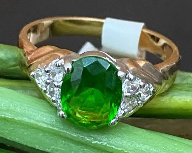 Vintage Emerald Green Birthstone Cubic Zirconia CZ Stone Gold