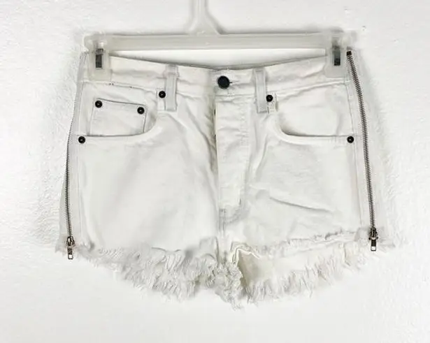 CARMAR Titania White Wash Side Zipper Frayed Hem High Waist Button Fly Size 26