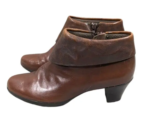 Munro Grace Ankle Boots GUC $229 Size 7.5M S2878